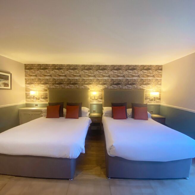 superior+family+room+2-1920w